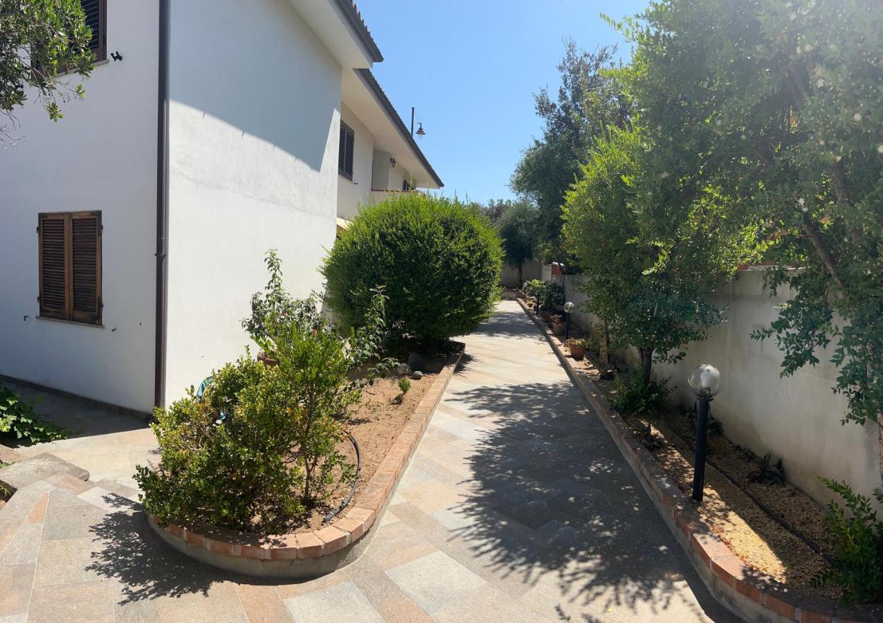 Villetta Saba Olbia Exteriör bild